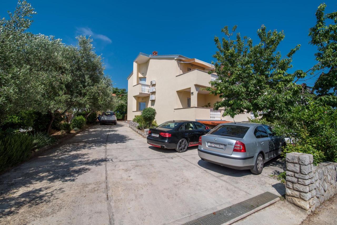 Apartments Bogdanic Krk I Krk Town Bagian luar foto