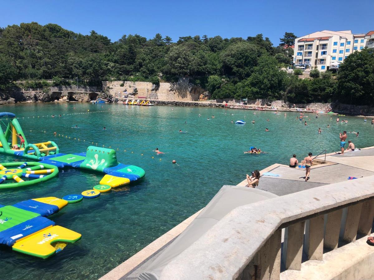 Apartments Bogdanic Krk I Krk Town Bagian luar foto