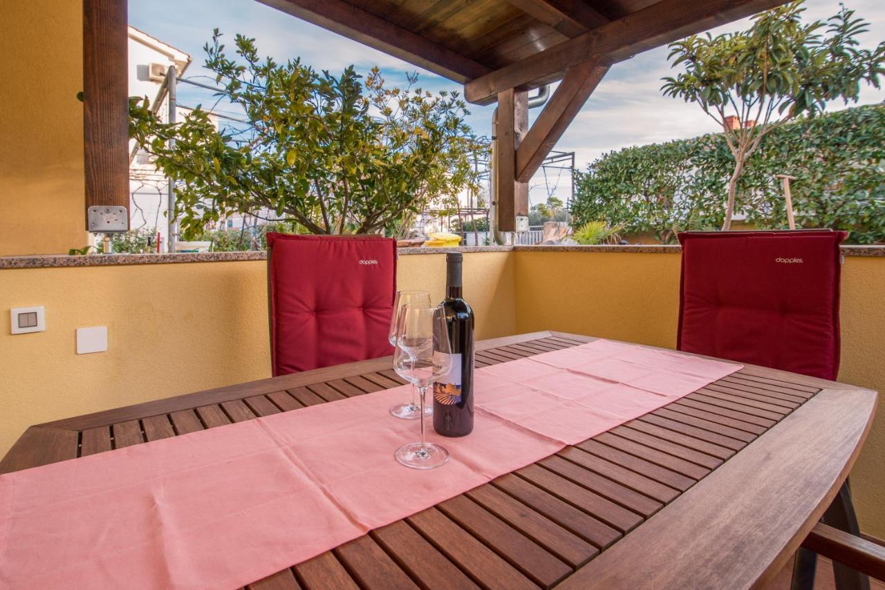 Apartments Bogdanic Krk I Krk Town Bagian luar foto